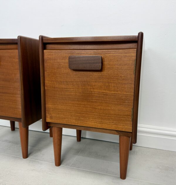 Pair of Mid Century Teak Bedside Tables - Image 4